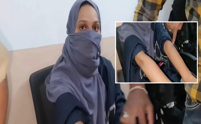 Saifabad Police Rude Behaviour With Women In Hyderabad - Sakshi