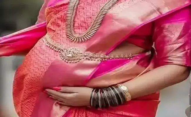 Pregnant Lady Suicide Over Husband Torture Extra Marital Affair Telangana - Sakshi