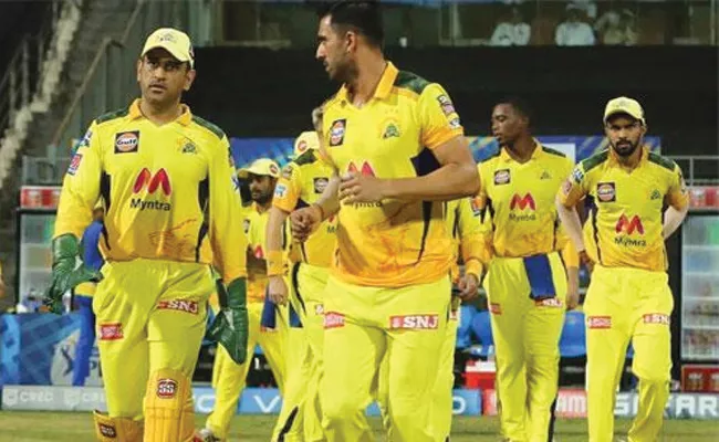 IPL 2022: CSK MS Dhoni Shifts Their Training Camp To Surat Why - Sakshi