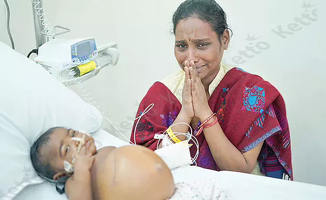 As my baby struggles to live we are unable to afford her transplant - Sakshi