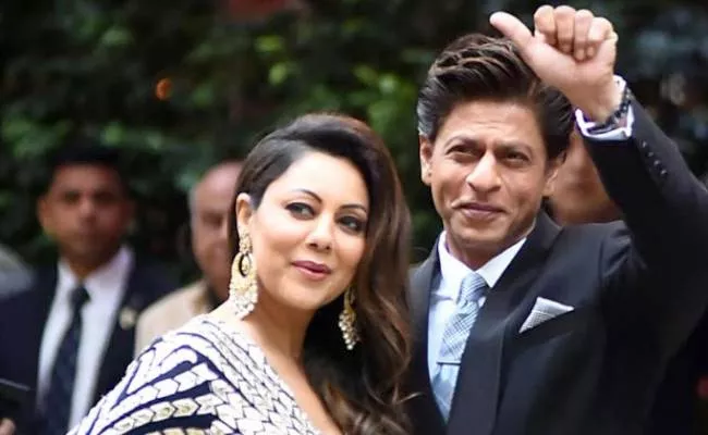Gauri Khan Revealed Why She Wanted To Breakup With Shah Rukh Khan, Deets Inside - Sakshi