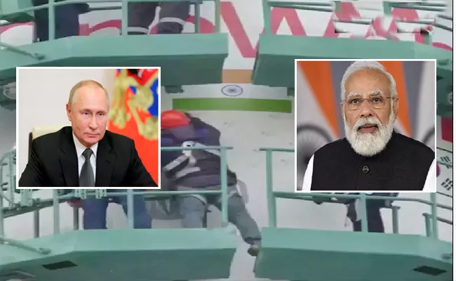 Russia Keeps Indian Flag On Rocket Cover Up Other Countries Flag Video Viral - Sakshi