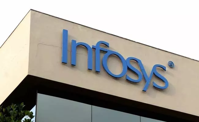 Infosys Offer Salary Hike From April to Hire 50000 Freshers This Year - Sakshi