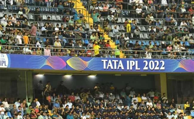 IPL 2022: Crowd Capacity Increased To 50 Percent From April 6 - Sakshi