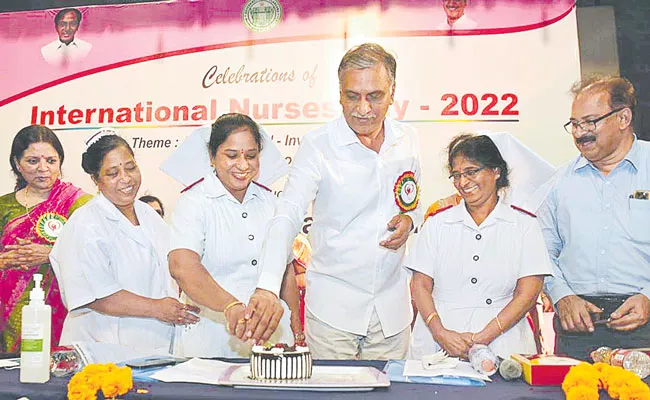 Minister Harish Rao Participated In International Nurses Day At Gandhi Medical College - Sakshi