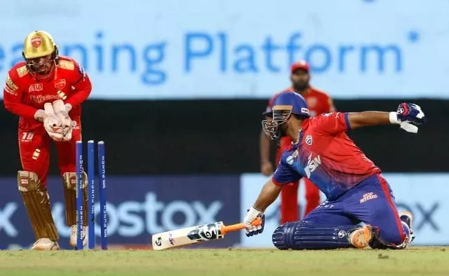 RP Singh slams Rishabh Pant for irresponsible cricket against PBKS - Sakshi