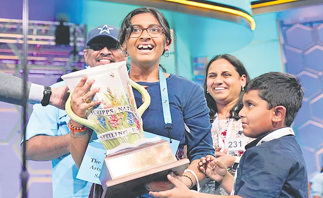 Indian-American Harini Logan crowned 2022 Scripps National Spelling Bee champion - Sakshi