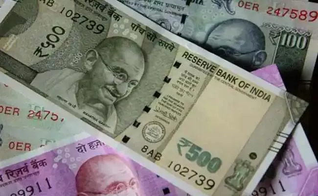 Bank deposit rates set to rise sharply soon: Report - Sakshi
