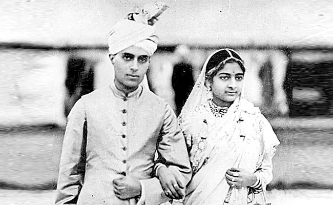 Azadi Ka Amrit Mahotsav Remembering Jawaharlal Nehru Wife Kamala Nehru - Sakshi