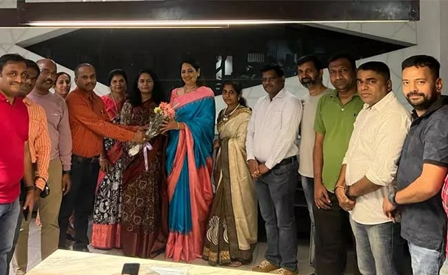 Padma Shri Padmaja Reddy Felicitate Nri Tcss Organization - Sakshi