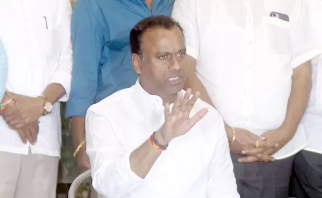 Telangana: Komatireddy Raj Gopal Reddy Quit Congress Party - Sakshi