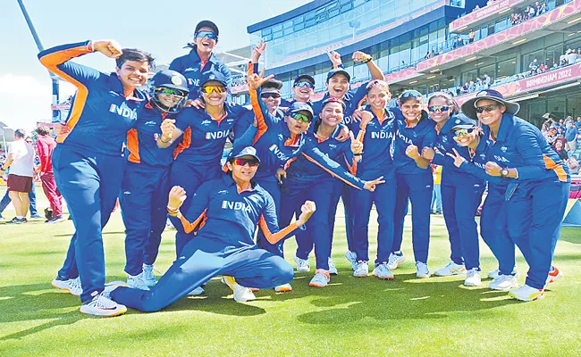 Commonwealth Games 2022: IND beats ENG by 4 runs, enters final gold medal match - Sakshi