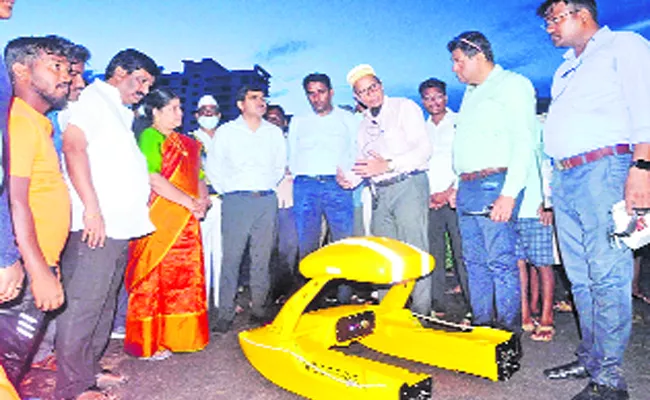 Robotic Lifebuoys Started In RK Beach To Prevent Drowning Deaths - Sakshi