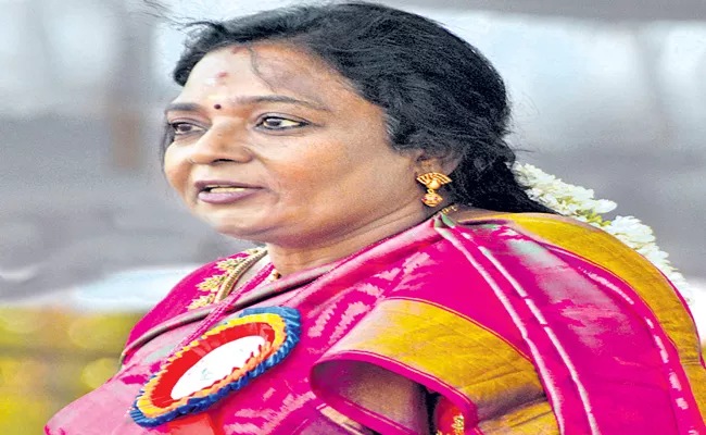 Governor Tamilisai Soundararajan React On Asifabad Students Food Poison - Sakshi