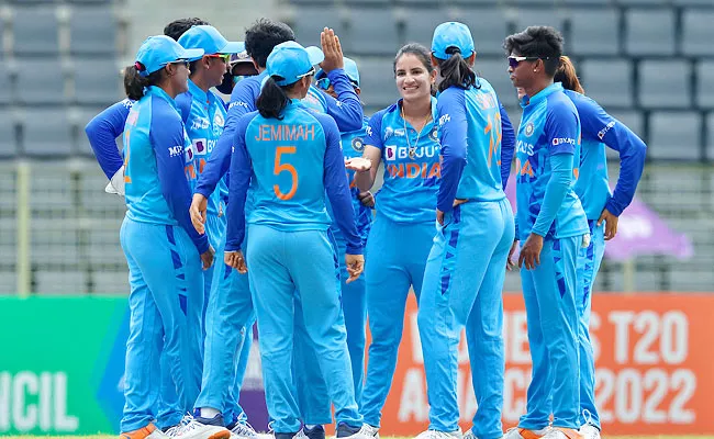 India Women Won-By 74 Runs Vs Thailand Womens Enters Asia Cup Final - Sakshi