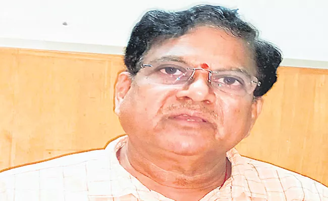 Non-political JAC Chairman Professor Lajapati Rai On Visakha - Sakshi