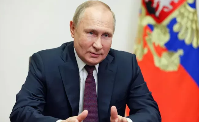 Russia President Putin On Ukraine Missile Strike - Sakshi