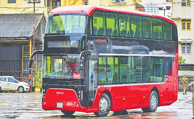 TSRTC Decided To Roll Out 10 Electric Double Decker Buses In Hyderabad - Sakshi