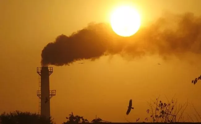 Due To Fossil Fuel More Than One Death Every 2 Minutes In India - Sakshi