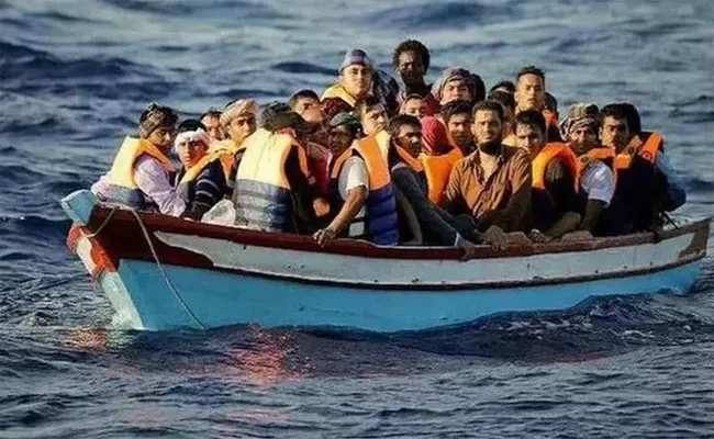 Greece: Dozens missing after boat carrying migrants sinks - Sakshi