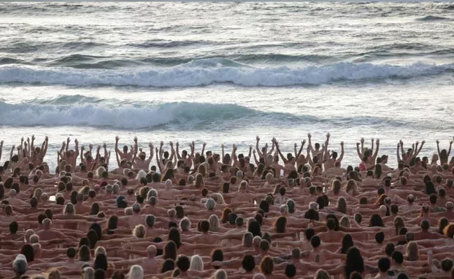 2500 People Strip Naked For Cancer Awareness Photoshoot In Sydney - Sakshi