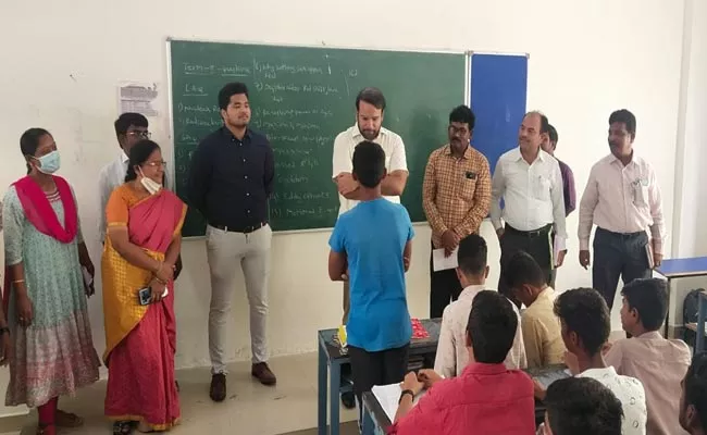 JC Serious On Anantapur Narayana Junior College Staff Behavior - Sakshi