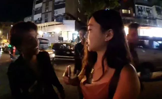 South Korea Youtuber Harassed Mumbai Street Live Streaming - Sakshi