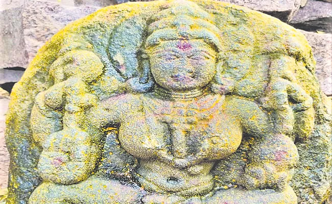 Telangana: Rare Jain Idol Discovered in Basar - Sakshi