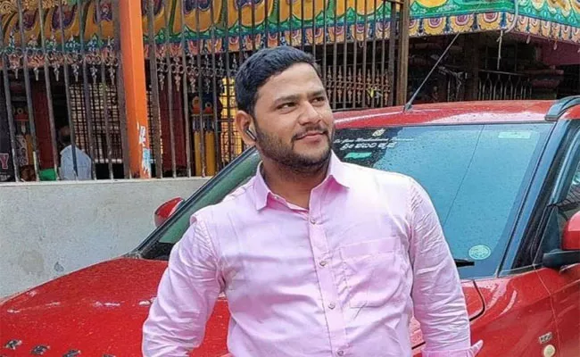 Shop Owner Attack On Boy For Stolen Cool Drink In Hyderabad - Sakshi