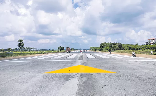 Airplane landing trial run on highway 29th December Andhra pradesh - Sakshi