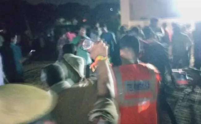 Student Dies After falling Into Well At Karimnagar District - Sakshi