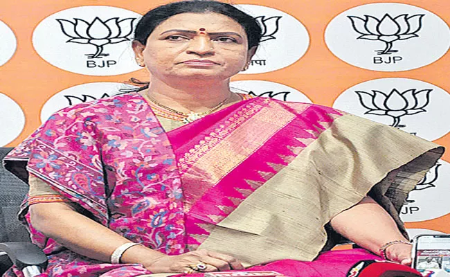 Telangana: DK Aruna Demand To Include Valmiki Boya Community In St List - Sakshi