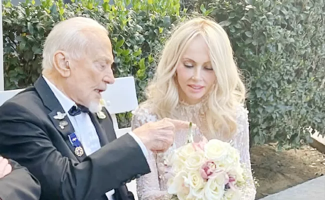 Moonwalker Buzz Aldrin Gets Married At 93 Age - Sakshi