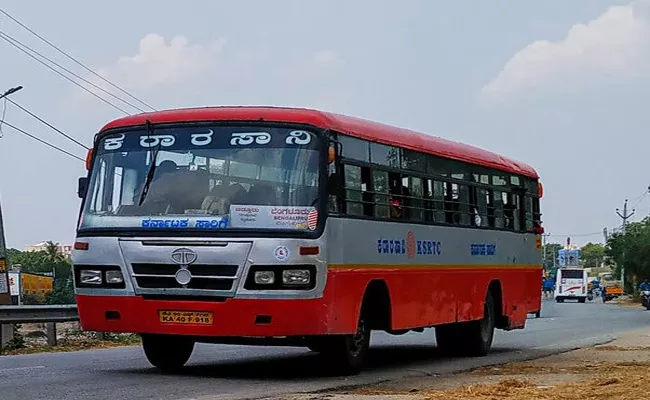 Bengaluru: Man Steals Rtc Bus, Held Near Karnataka Border Bidar Depot - Sakshi
