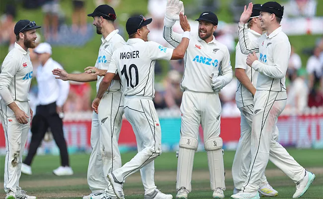 New Zealand Won-By-1-Run Vs ENG 2nd Test Drawn Series With 1-1 - Sakshi