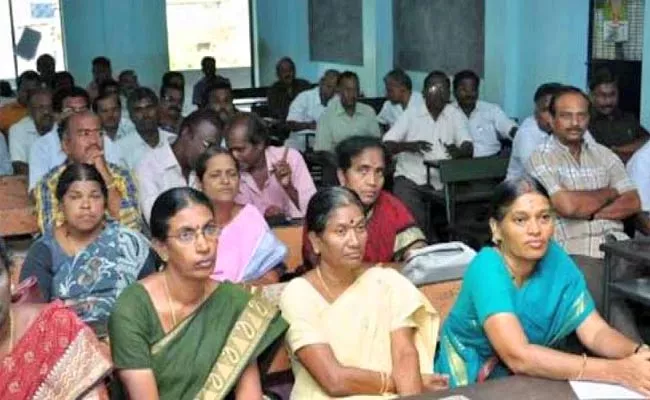 Telangana Teachers Transfers Schedule Cancelled As Per Court Order - Sakshi