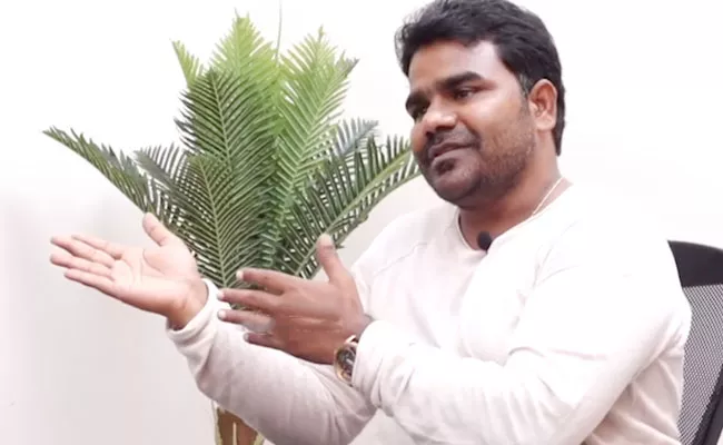 Comedian Venu Clarifies Why He Is Come Out From Jabardasth Show - Sakshi