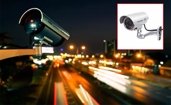 CCTV Cameras Not Working On Highways In Telangana - Sakshi