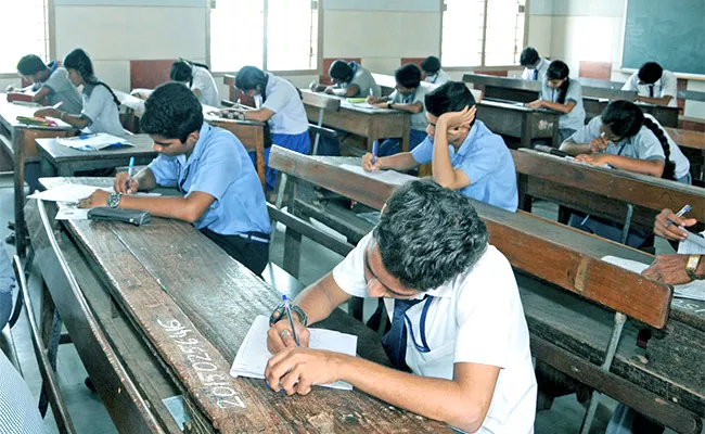 Tamil Nadu: One Lakh 10 Students Didnot Appear Public Exam Over Fears - Sakshi