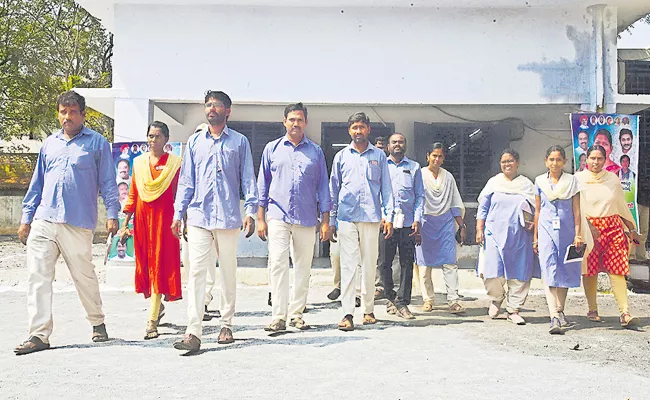 Village and Ward Secretariat Employees Federation On AP Govt - Sakshi