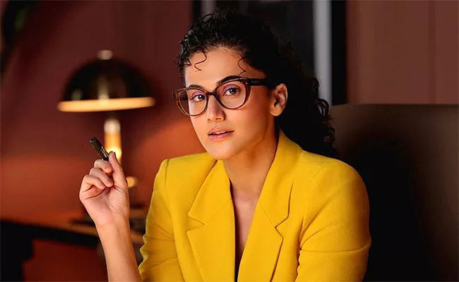 Taapsee Pannu Sensational Comments On South Film Industry - Sakshi