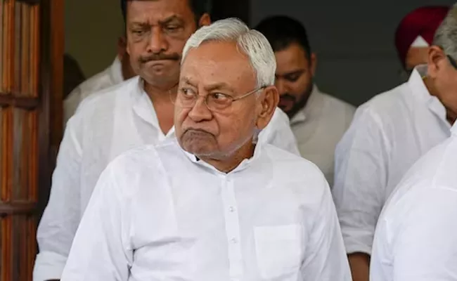 This Generation Bjp Leaders Are Brainless Says Bihar Cm Nitish Kumar - Sakshi