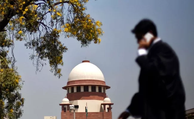 Corona restrictions Supreme Court Amid Judges Infected - Sakshi