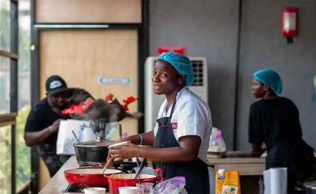 Nigerian Chef Cooks Nonstop For 100 Hours To Set New Global Record - Sakshi
