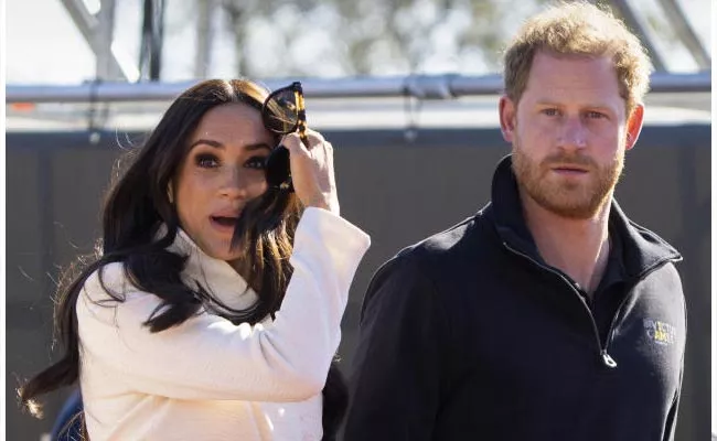 Prince Harry Meghan Markle Near Catastrophic car chase With paparazzi - Sakshi