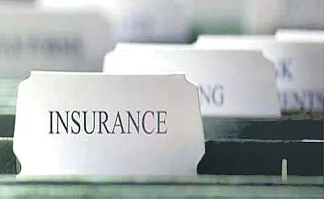 Life insurers witness four per cent decline in new business premium - Sakshi