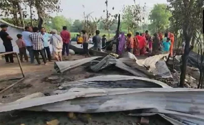 Six Of Family Killed In UP House Fire  - Sakshi