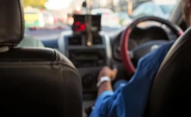 Bengaluru: Misbehavior Of Cab Driver With Woman - Sakshi