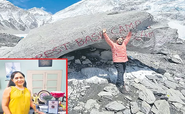 Dr Shobha Devi Successfully Completed Mount Everest Base Camp - Sakshi