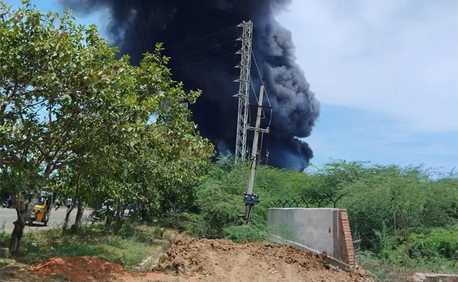 Fire Accident In Atchutapuram Pharma Company - Sakshi